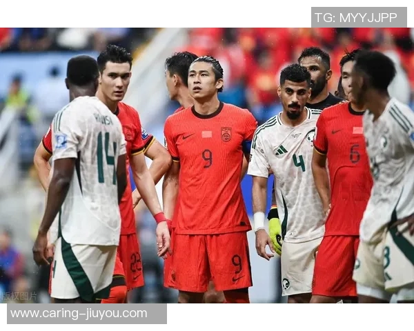 外国足球明星意外坠亡背后的原因与影响深度解析