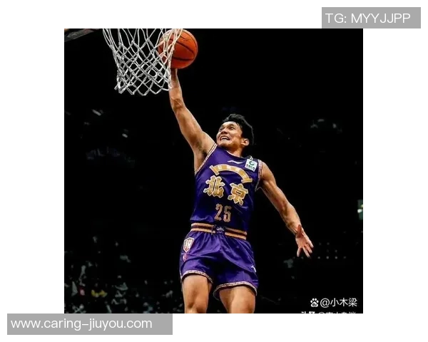 内心强大的篮球明星们如何在赛场上展现无与伦比的风采与魅力 内心强大的篮球明星们如何在赛场上展现无与伦比的风采与魅力